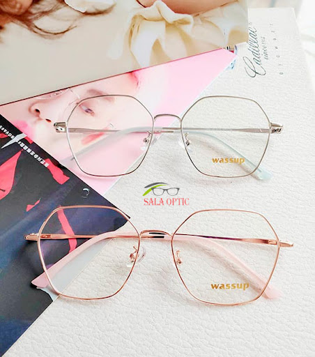 kính giả cận cho học sinh cấp 3